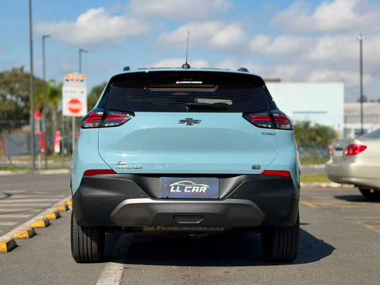 CHEVROLET-TRACKER-2025