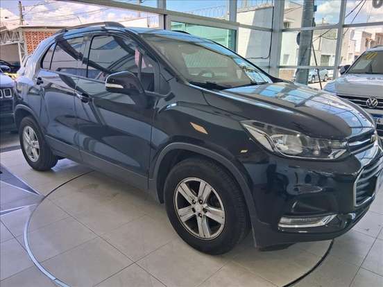 CHEVROLET-TRACKER-2017