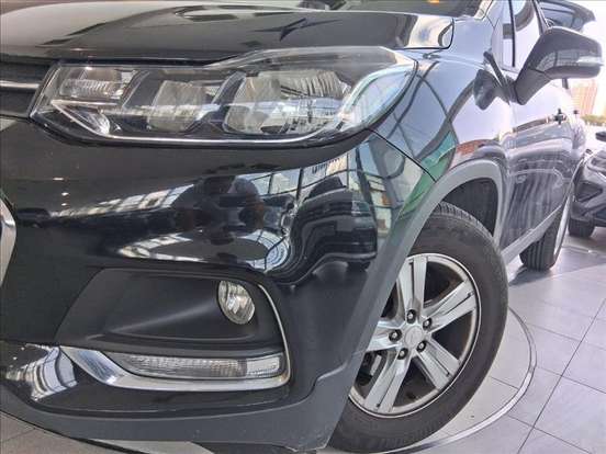 CHEVROLET-TRACKER-2017