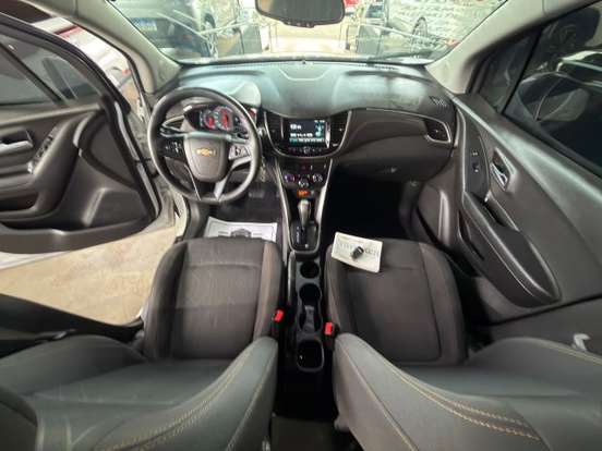 CHEVROLET-TRACKER-2017