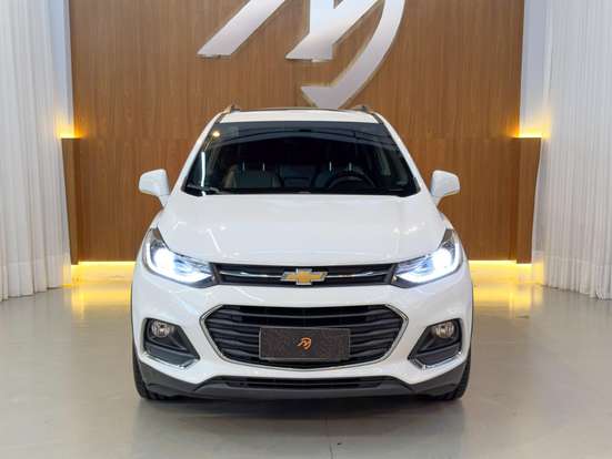 CHEVROLET-TRACKER-2017