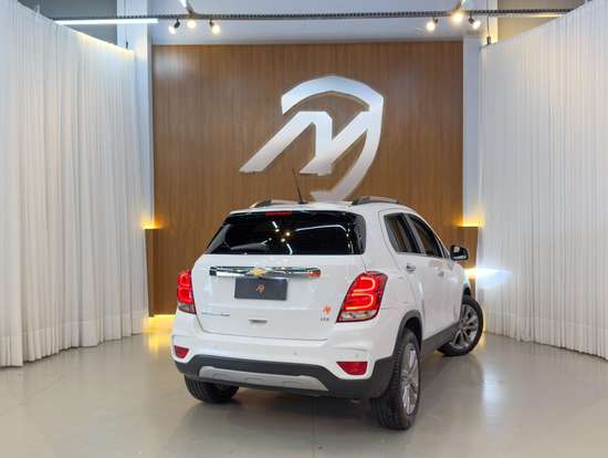 CHEVROLET-TRACKER-2017