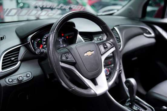 CHEVROLET-TRACKER-2019