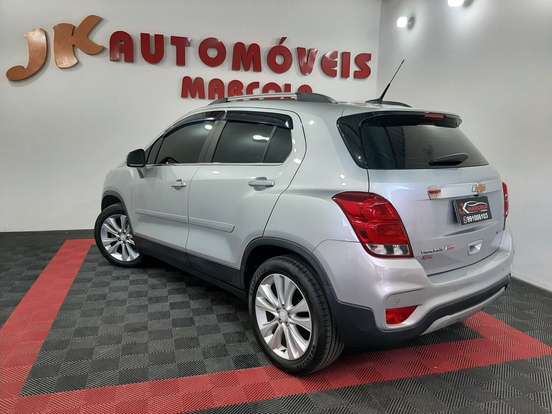CHEVROLET-TRACKER-2018