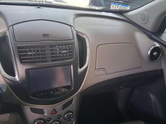 CHEVROLET-TRACKER-2015