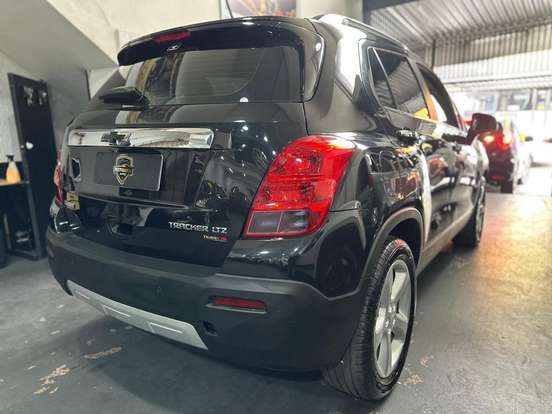 CHEVROLET-TRACKER-2014