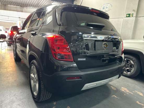 CHEVROLET-TRACKER-2014