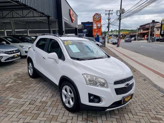 CHEVROLET-TRACKER-2014
