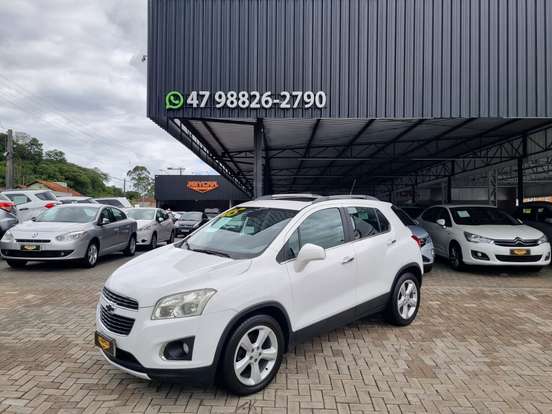 CHEVROLET-TRACKER-2014