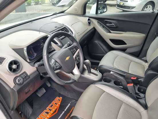 CHEVROLET-TRACKER-2014
