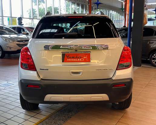 CHEVROLET-TRACKER-2013