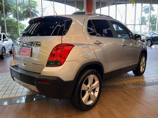 CHEVROLET-TRACKER-2013