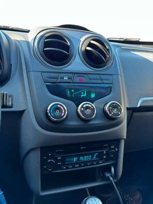 CHEVROLET-AGILE-2012