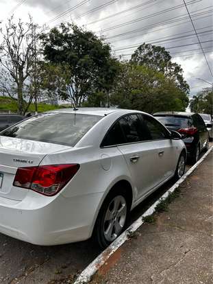 CHEVROLET-CRUZE-2012