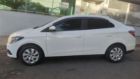 CHEVROLET-PRISMA-2014