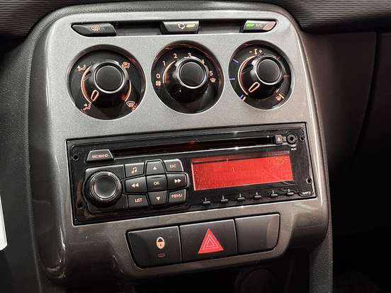 CITROËN-C3-1.5 ATTRACTION 8V FLEX 4P MANUAL CITROËN-C3-2015