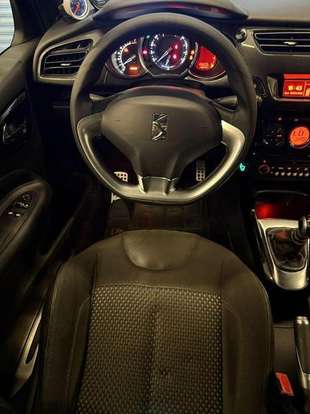 CITROËN-DS3-2012