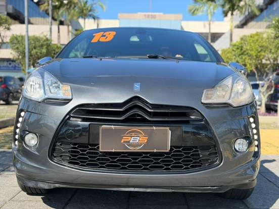 CITROËN-DS3-2012