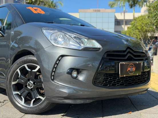 CITROËN-DS3-2012
