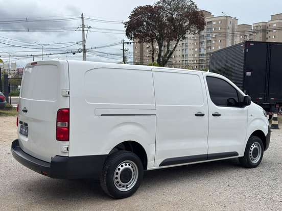 CITROËN-JUMPY-2023