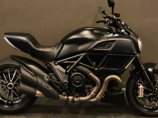 DUCATI-DIAVEL DARK DUCATI-DIAVEL DARK-2016