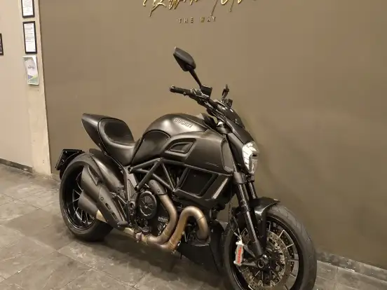 DUCATI-DIAVEL DARK DUCATI-DIAVEL DARK-2016