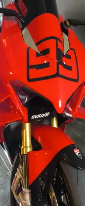 DUCATI-PANIGALE V4 S-2024