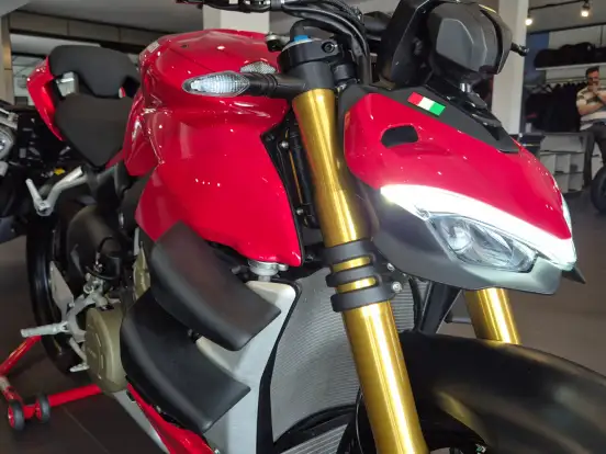 DUCATI-STREETFIGHTER V4 S DUCATI-STREETFIGHTER V4 S-2021