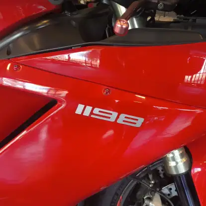 DUCATI-SUPERBIKE 1198-2011