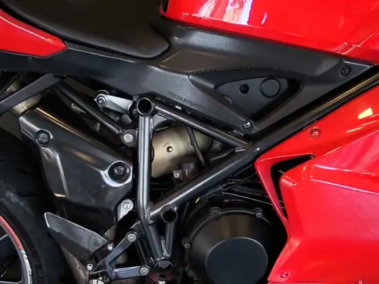 DUCATI-SUPERBIKE 1198 DUCATI-SUPERBIKE 1198-2011