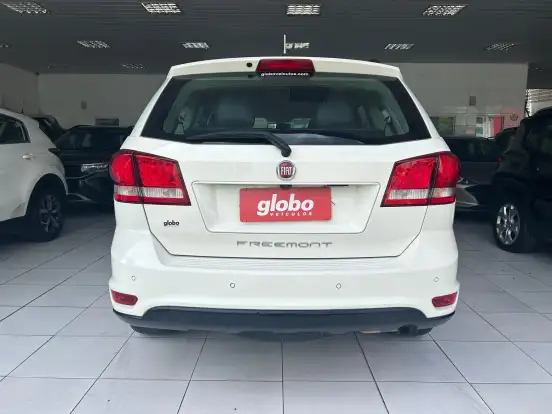 FIAT-FREEMONT-2.4 PRECISION 16V GASOLINA 4P AUTOMÁTICO FIAT-FREEMONT-2013