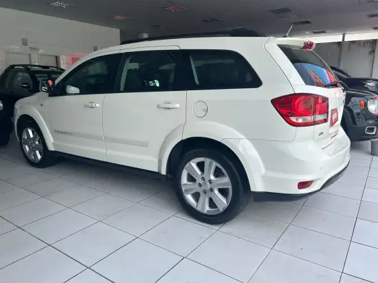 FIAT-FREEMONT-2013