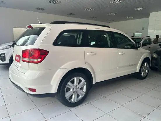 FIAT-FREEMONT-2013