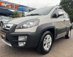 FIAT IDEA 1.8 MPI ADVENTURE 16V FLEX 4P MANUAL FIAT IDEA 1.8 MPI ADVENTURE 16V FLEX 4P MANUAL