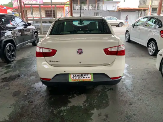 FIAT-SIENA-1.6 MPI ESSENCE 16V FLEX 4P AUTOMATIZADO FIAT-SIENA-2013