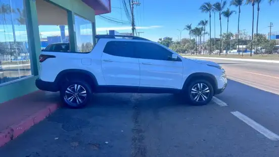 FIAT-TORO-2023