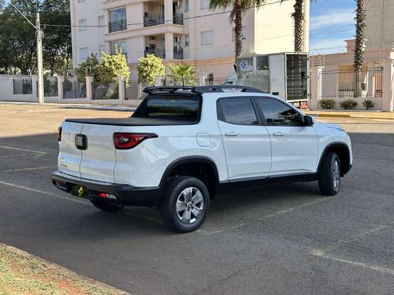 FIAT-TORO-2017