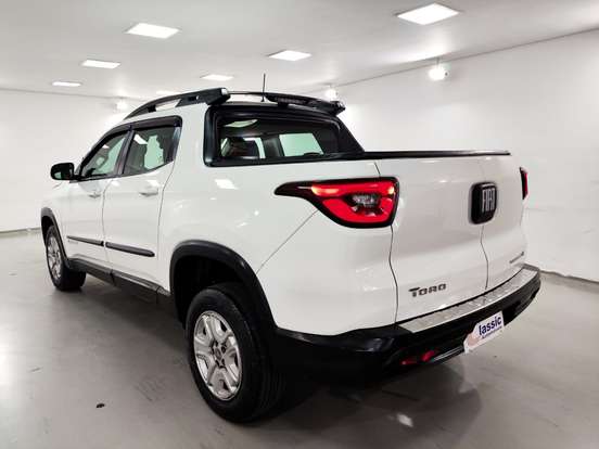 FIAT-TORO-2016
