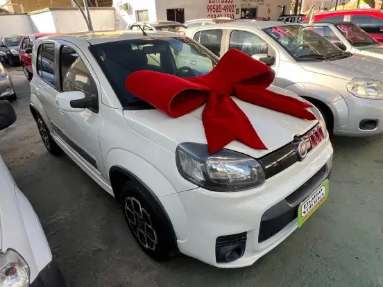 FIAT-UNO-1.4 EVO SPORTING 8V FLEX 4P AUTOMATIZADO FIAT-UNO-2016