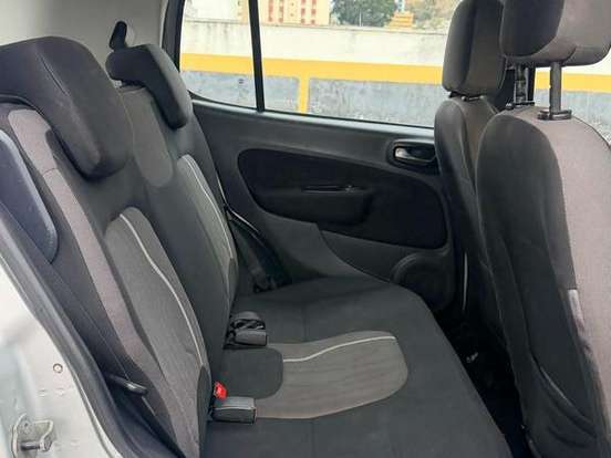 FIAT-UNO-1.0 EVO WAY 8V FLEX 4P MANUAL FIAT-UNO-2015