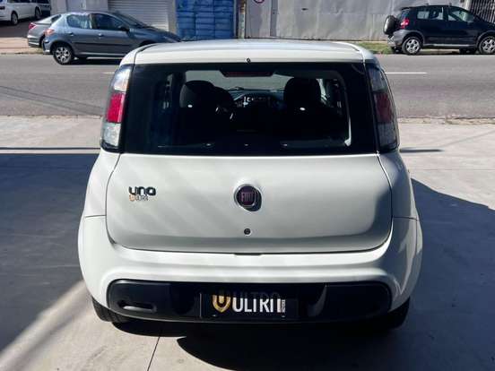 FIAT-UNO-2021