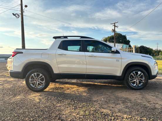 FIAT-TORO-2.0 16V TURBO DIESEL FREEDOM 4WD AT9 FIAT-TORO-2019