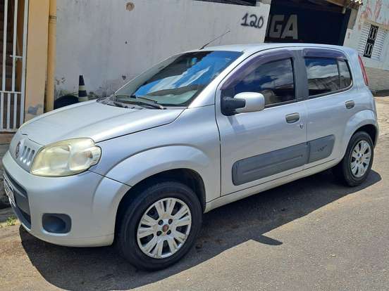 FIAT-UNO-1.0 EVO VIVACE 8V FLEX 4P MANUAL FIAT-UNO-2011