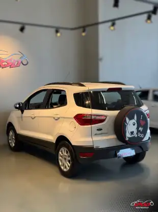 FORD-ECOSPORT-2015