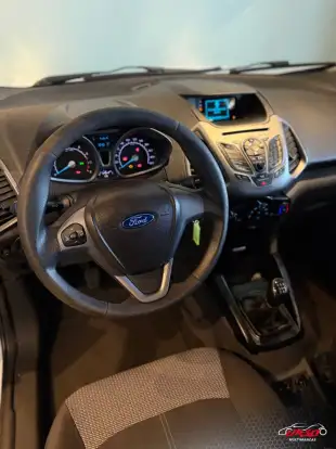 FORD-ECOSPORT-2015