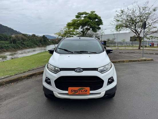 FORD-ECOSPORT-2014