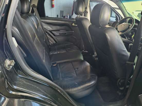 FORD-ECOSPORT-2010