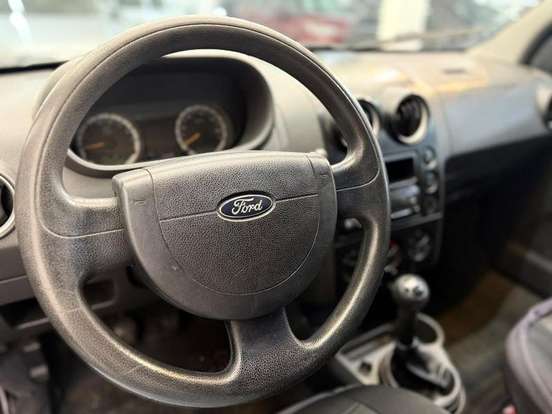 FORD-ECOSPORT-2003