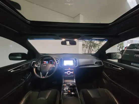 FORD-EDGE-2018