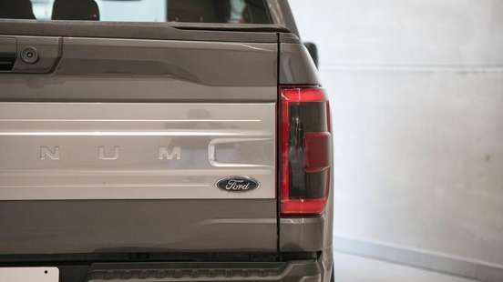 FORD-F-150-2023
